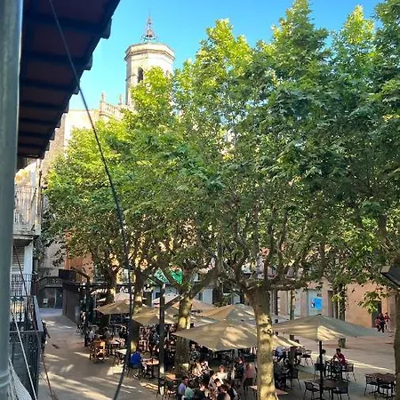 Pis Amb Molt D'encant Al Centre D'olot *